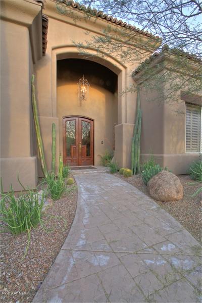 Luxury Homes in Scottsdale Arizona - BE SURROUNDED BY ELEGANCE AND BEAUTY photo-4