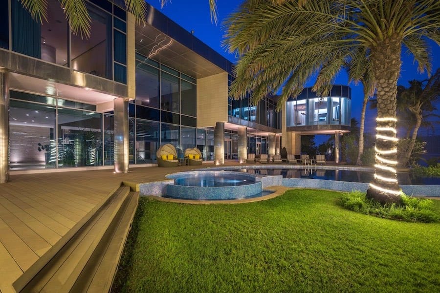 This exclusive $54.5 Million villa in Dubai is for sale and comes with its own nightclub! 1