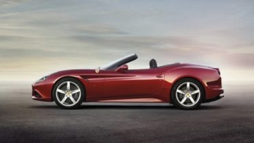 Ferrari California T makes its debut online