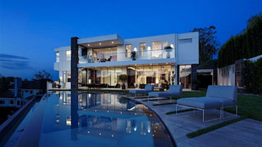 Musical producer L.A Reid’s $18 Million mansion in Bel-Air, California