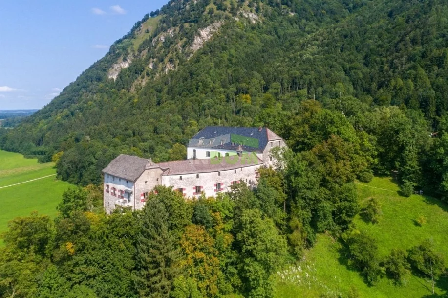 Bavaria castle for sale - castle exterior