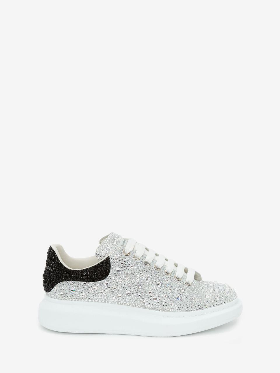 Alexander McQueen's Men's Crystal-embellished Oversized Sneaker in White/black. Price tag: 1 290 €